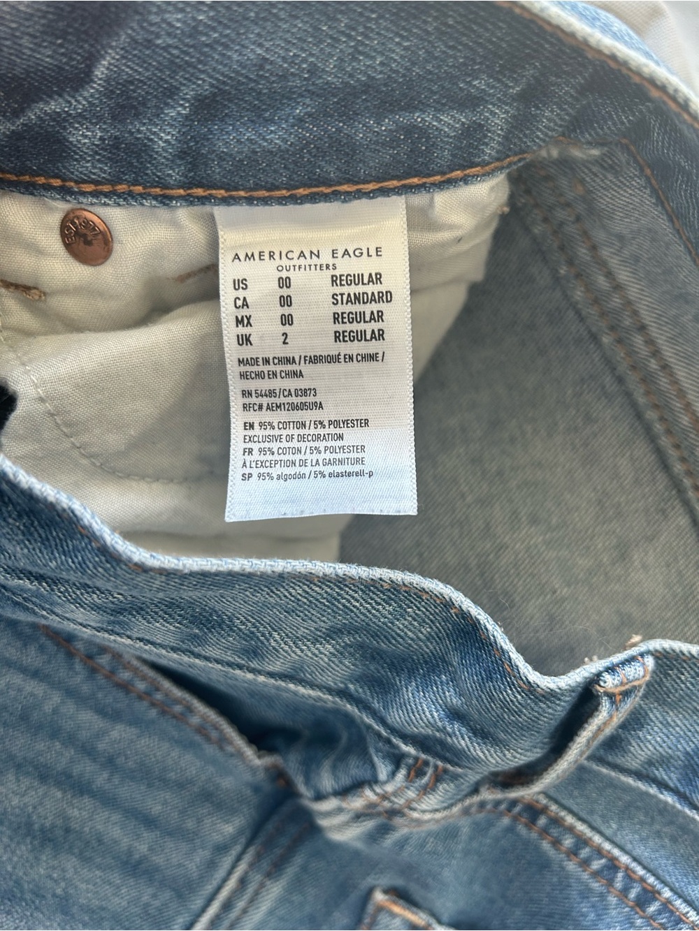 American Eagle Mom Jeans — Medium Blue - Picture 4 of 5
